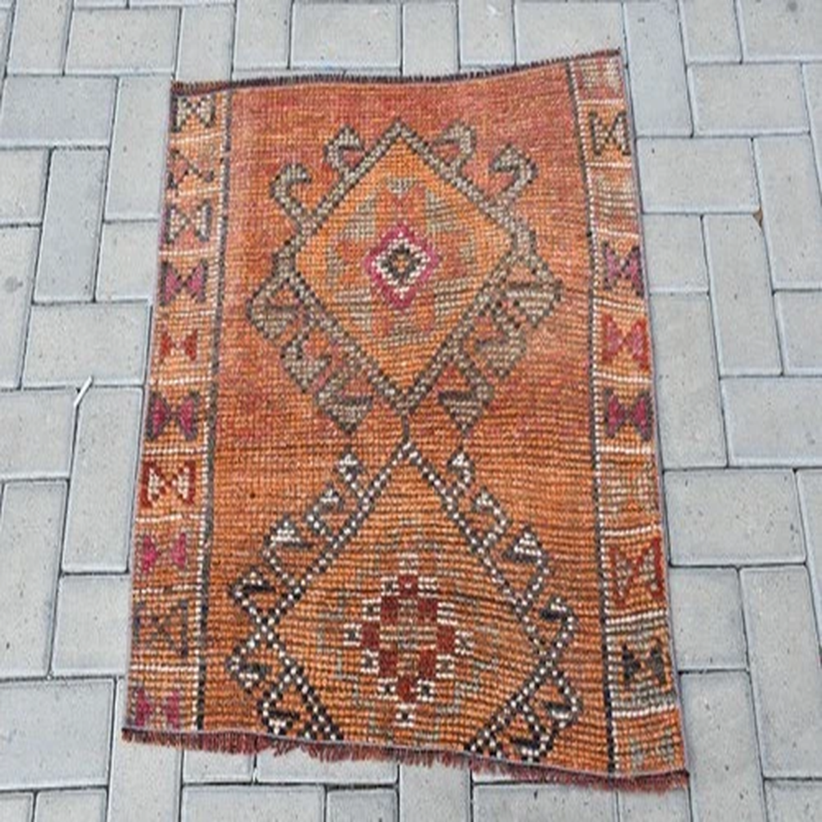2,6x2,6 ft Vintage Small Rug, Turkish Orange Plants & trees Rug