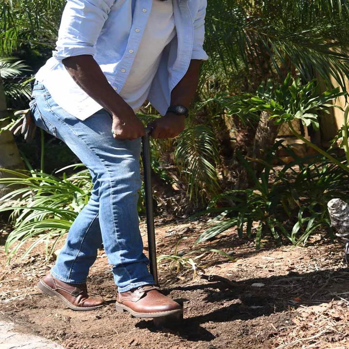 Yard Butler Long Handled Bulb Planter