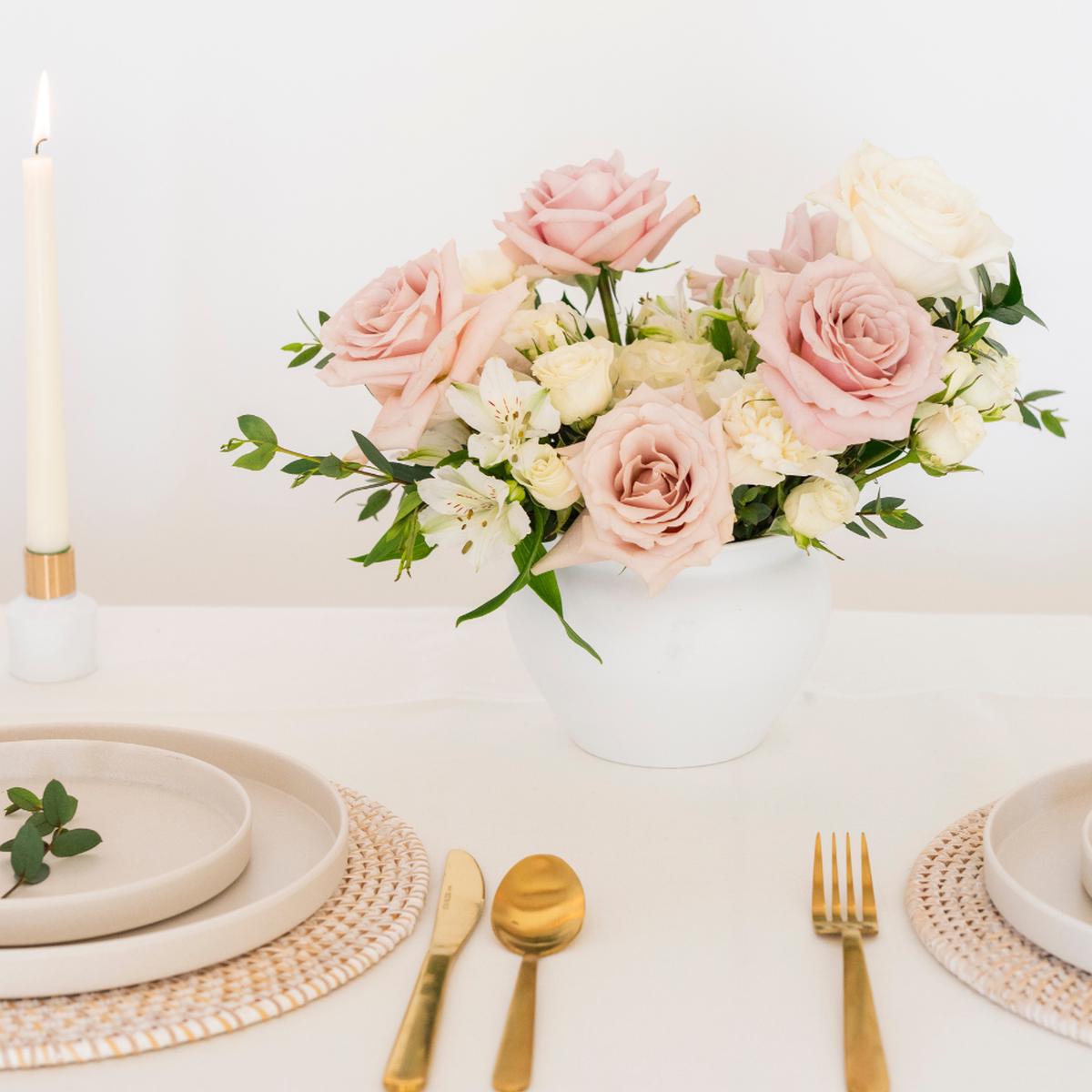 Blushy Centerpiece Base