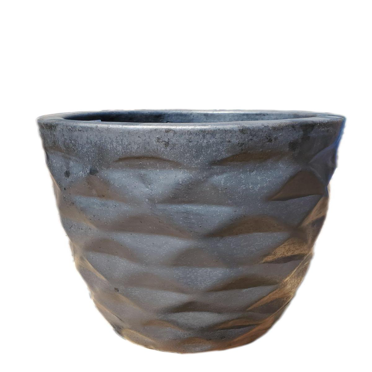 9782C8 8211 Matte Black Tall Dynamic Ceramic Planter 8211 188221 x 188221 x 268221