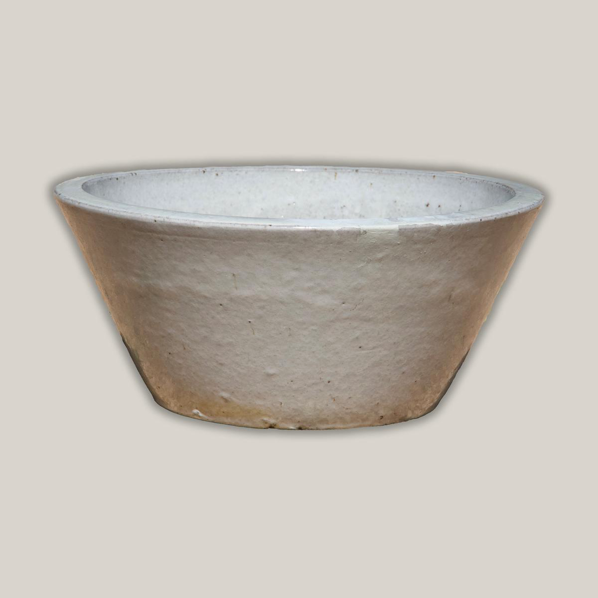 6028H25 8211 White Low Cone Pot 8211 248221 x 248221 x 108221 White Ceramic