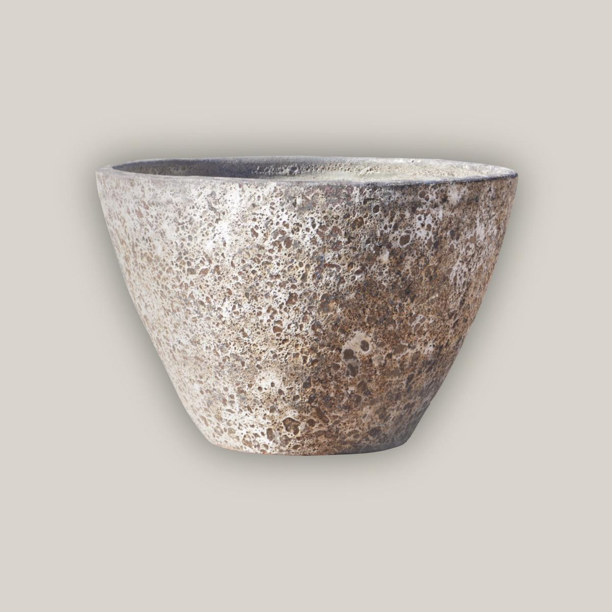 602R29 8211 Relic Rust Rustic Low Cone Ceramic Planter 8211 328221 x 328221 x 228221 Relic Rust