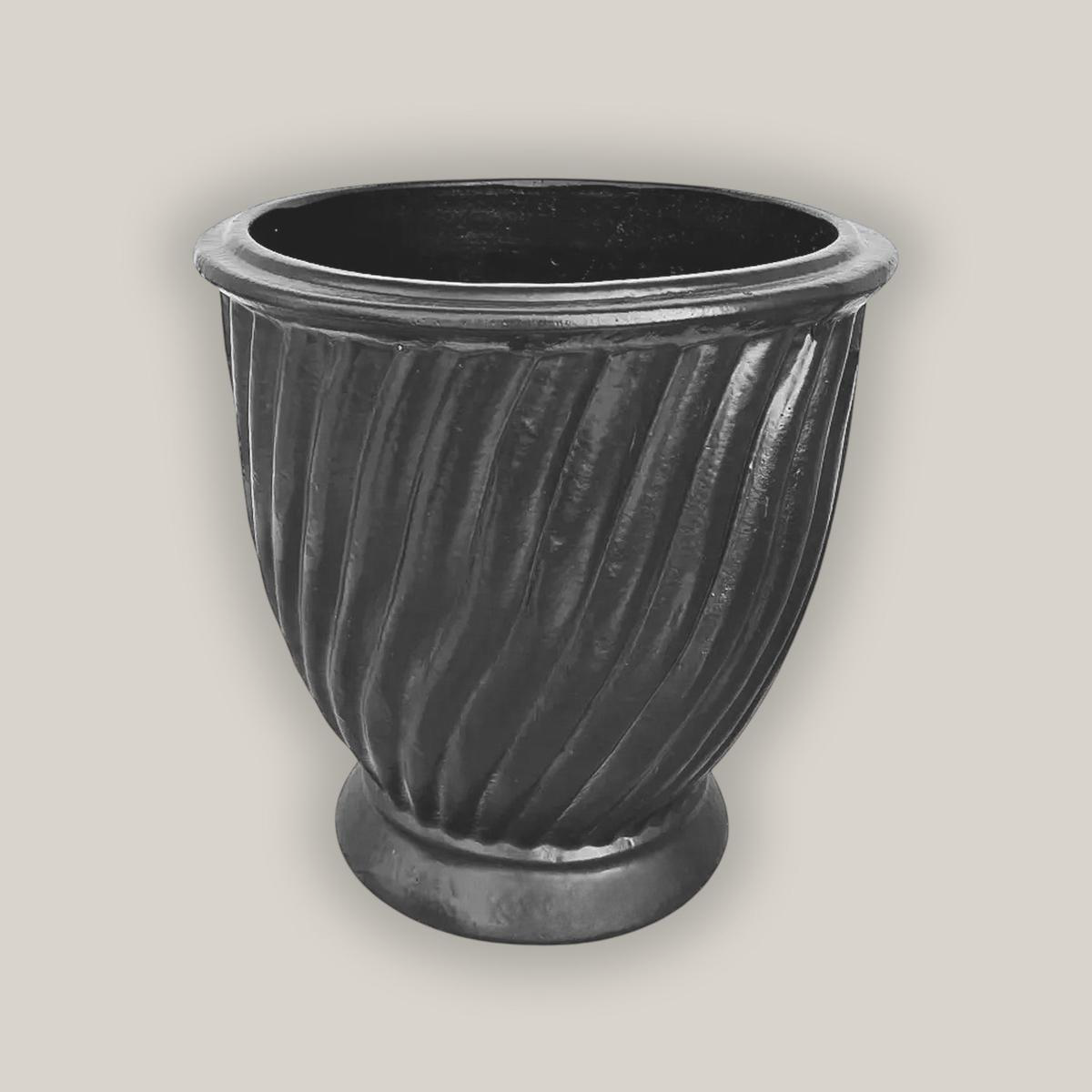 3080L1 8211 Matte Black Ceramic Ridged Urn 8211 88221 x 88221 x 88221 Matte Black