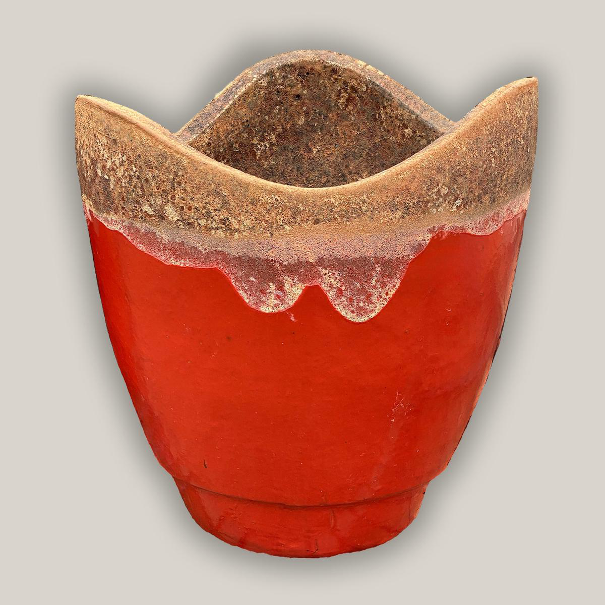 8956S69 8211 AngkorOrange Wavy Rim Ceramic Planter