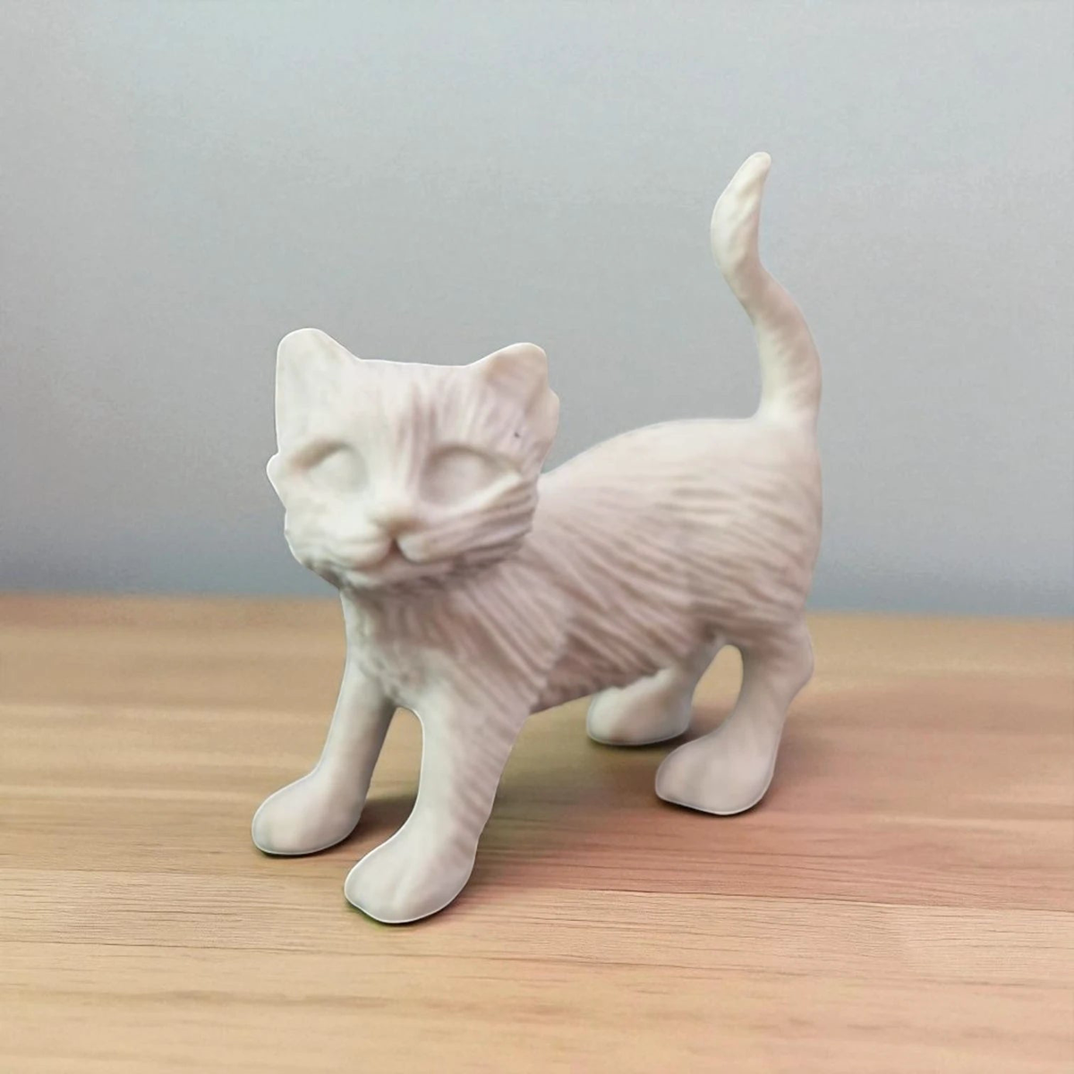 White Cat Miniature (M-182)