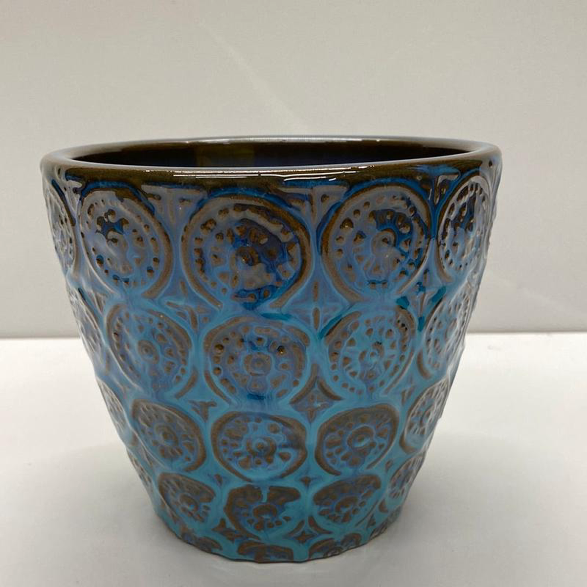 628243 Tapered Pot with Medallion Green